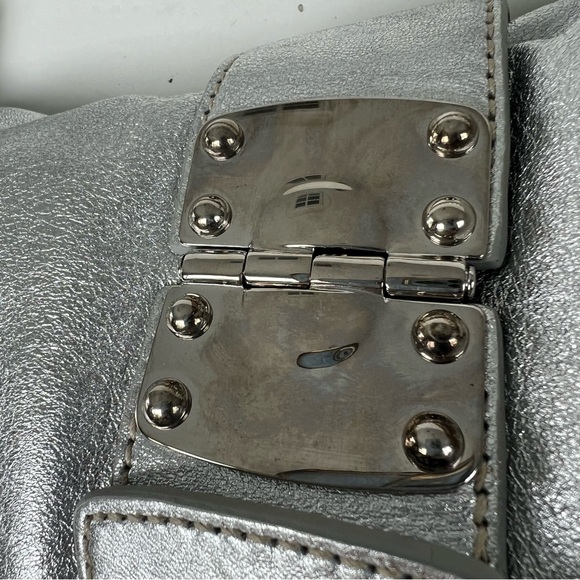 ♦️SOLD♦️MIU MIU Coffer Metallic Silver Gold Bronze Leather  Patchwork Shoulder - Picture 16 of 16